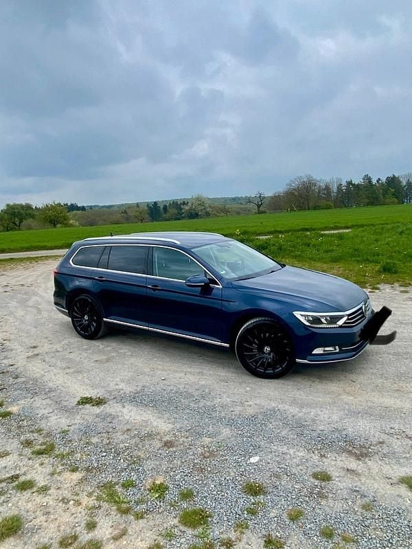 Gebraucht VW Passat 150 PS (110 kW) 2016 Blau Kombi