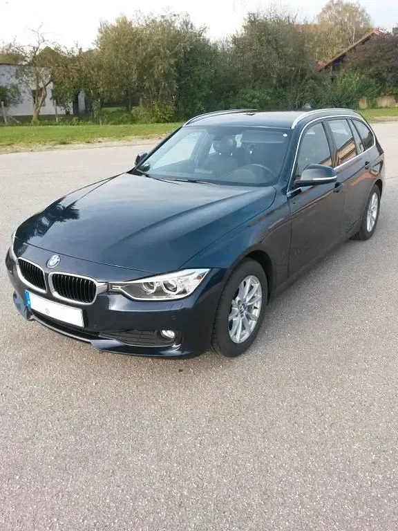 Gebraucht BMW 320 Performance 184 PS (135 kW) 2012 Blau Kombi