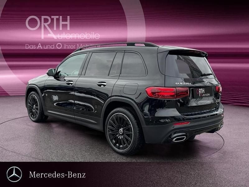 Gebraucht Mercedes GLB220 AMG 190 PS (139 kW) 2025 Unilack nachtschwarz SUV