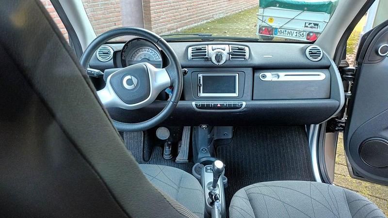 Gebraucht Smart ForTwo Cabrio Passion 72 PS (52 kW) 2013 Silber Cabrio