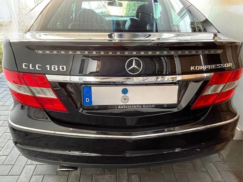 Gebraucht Mercedes CLC180 143 PS (105 kW) 2010 Schwarz Kleinwagen