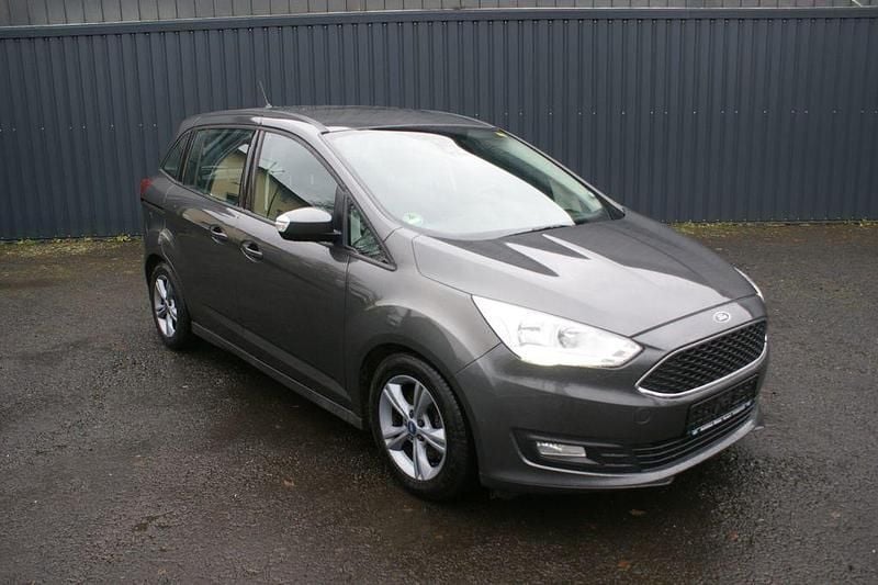 Grau Gebraucht 2017 Ford Grand C-Max Cool & Connect Van / Kleinbus | 9.990 € (Superpreis) - Bild 1/4