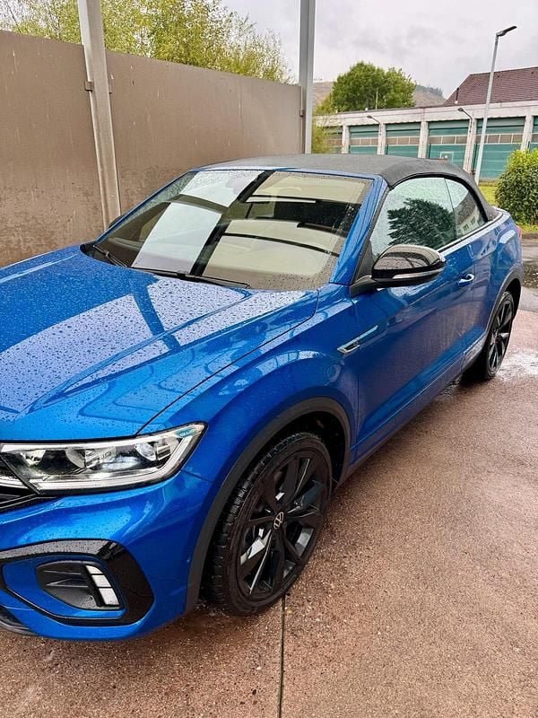 Blau Gebraucht 2022 VW T-Roc Cabriolet Beats Cabrio | 29.499 € (Fairer Preis) - Bild 1/4