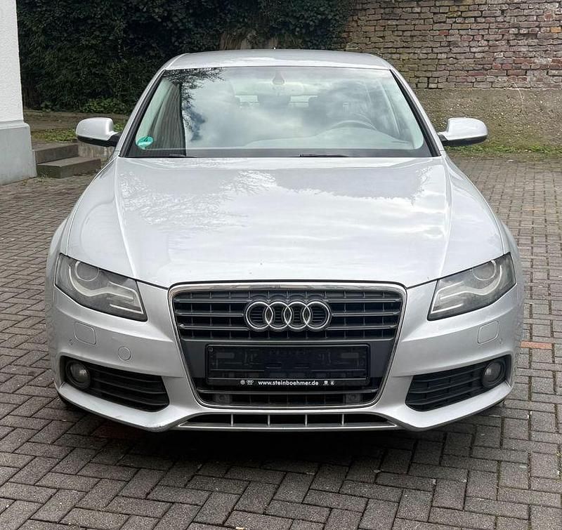Gebraucht Audi A4 Attraction 143 PS (105 kW) 2010 Silber Limousine