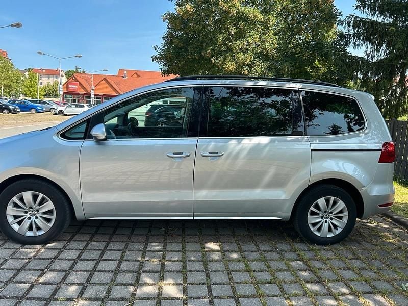 Gebraucht VW Sharan 140 PS (102 kW) 2015 Grau Van / Kleinbus