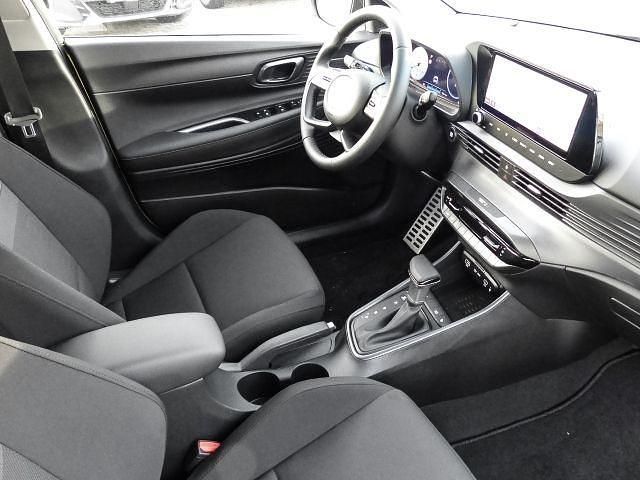 Neu Hyundai Bayon Trend 101 PS (74 kW) 2025 Gelb SUV