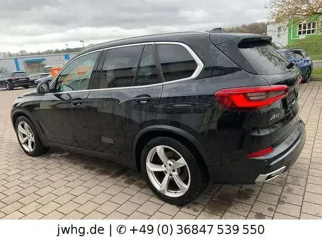 Gebraucht BMW X5 Sport Line 265 PS (194 kW) 2020 Saphirschwarz SUV