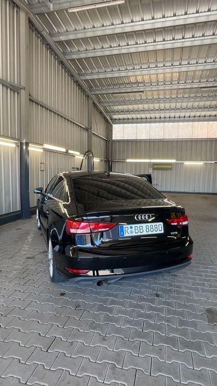 Schwarz Gebraucht 2017 Audi A3 Design Limousine | 15.999 € (Etwas zu teuer) - Bild 1/4