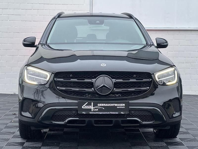 Gebraucht Mercedes GLC200 Night 197 PS (144 kW) 2020 Schwarz SUV