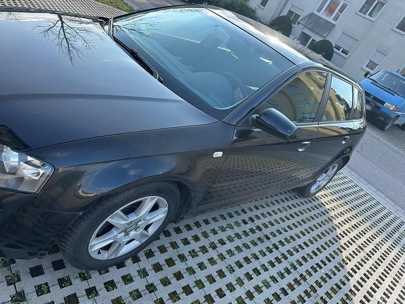 Gebraucht Audi A3 105 PS (77 kW) 2005 Schwarz Kleinwagen