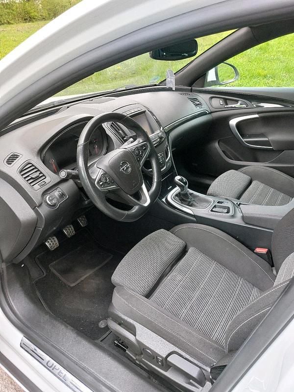 Gebraucht Opel Insignia OPC 170 PS (125 kW) 2017 Weiß Limousine