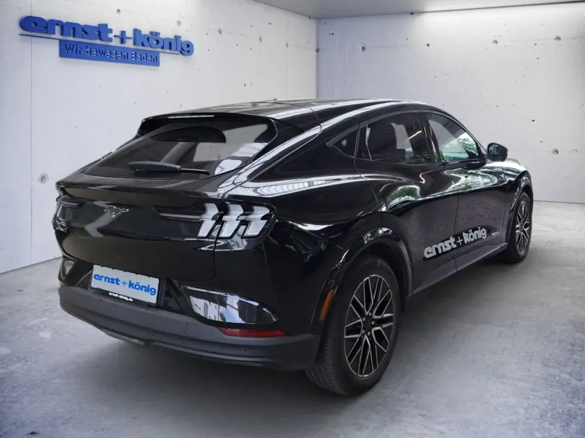 Neu Ford Mustang Mach-E 202 kW (276 PS) 2025 SUV