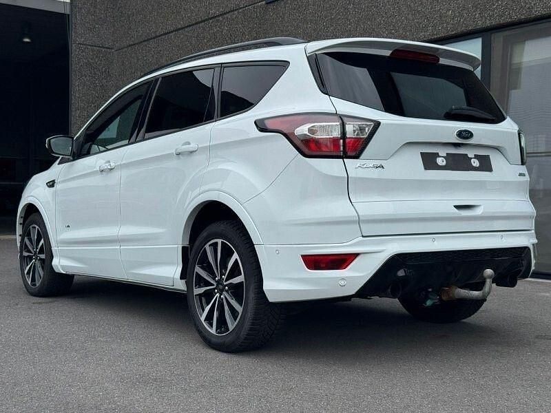 Gebraucht Ford Kuga ST-Line 182 PS (133 kW) 2018 Weiß SUV