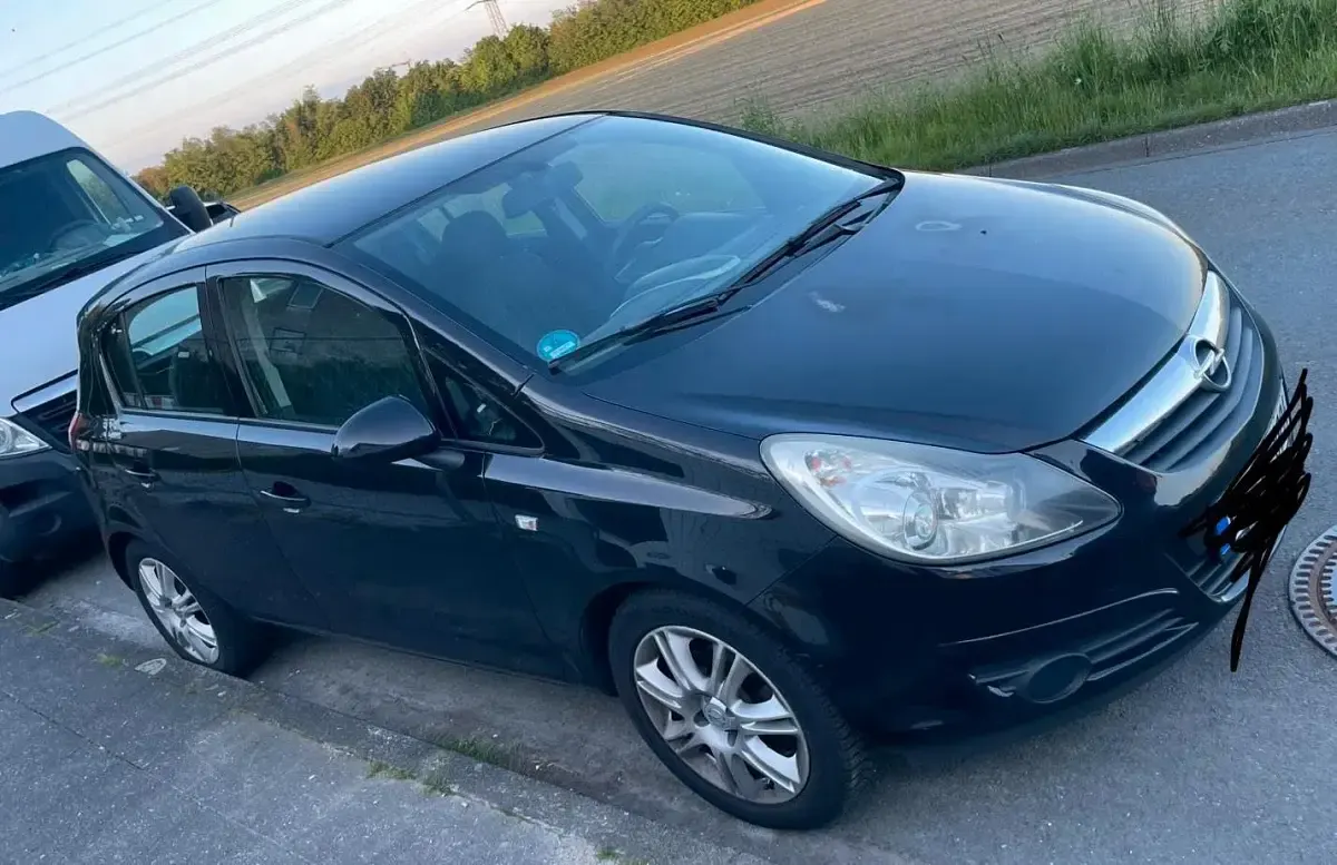 Gebraucht Opel Corsa 80 PS (58 kW) 2008 Schwarz Kleinwagen