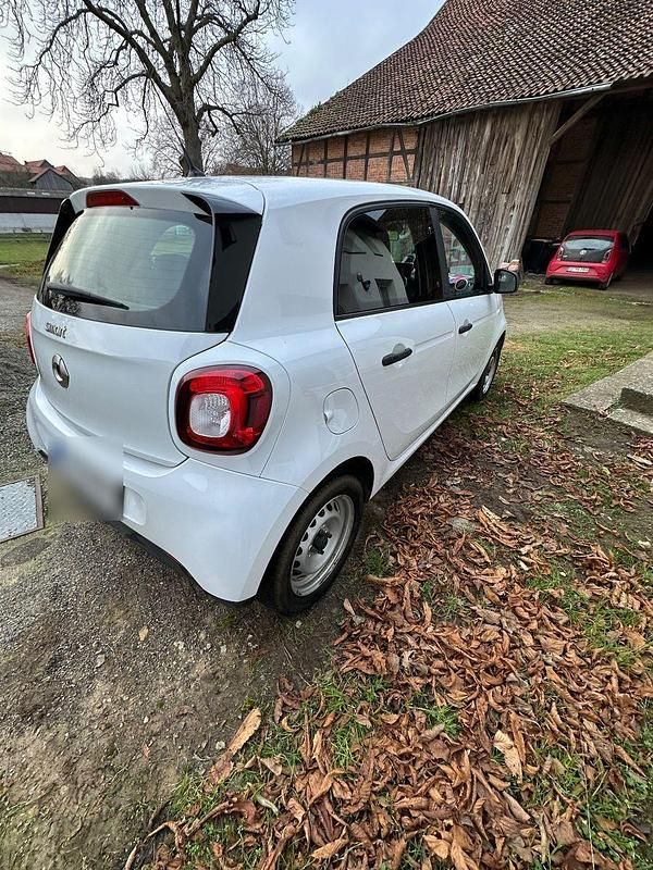 Gebraucht Smart ForFour Electric Drive 60 kW (82 PS) 2021 Weiß Kleinwagen