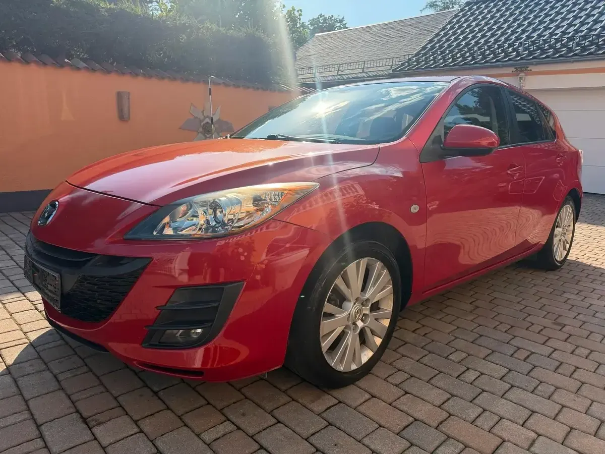 Gebraucht Mazda 3 105 PS (77 kW) 2009 Rot Limousine