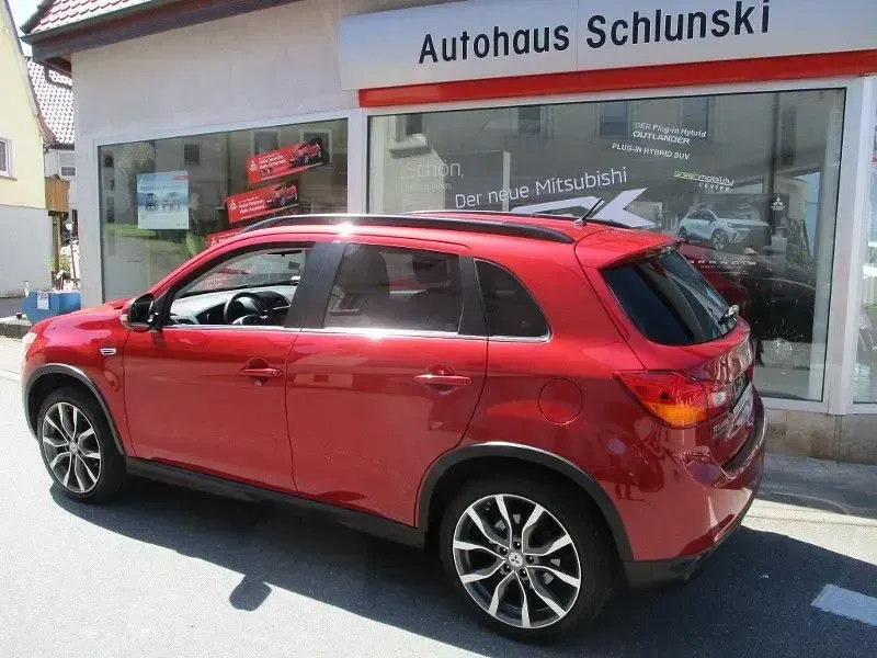 Gebraucht Mitsubishi ASX 150 PS (110 kW) 2016 Rot SUV