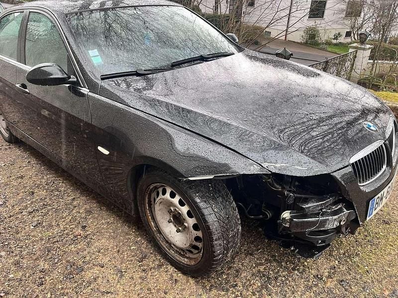 Gebraucht BMW 330 231 PS (169 kW) 2007 Schwarz Limousine