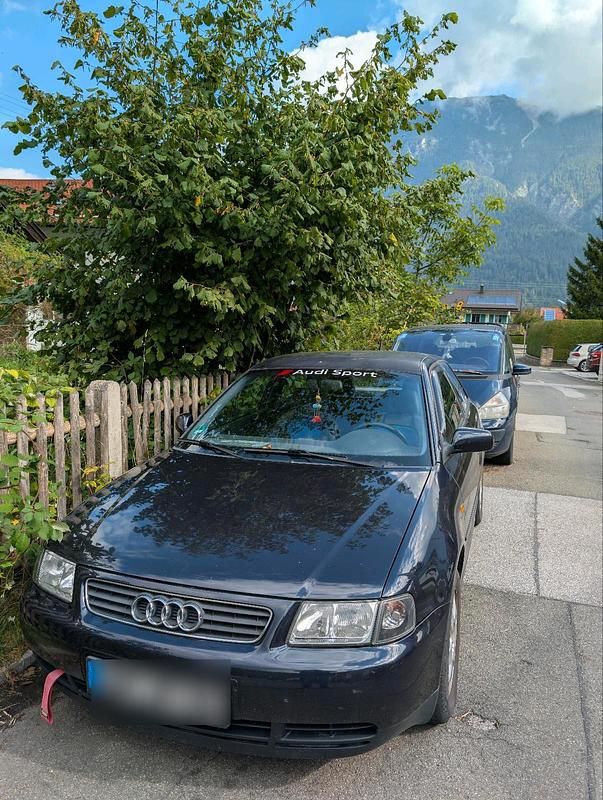 Blau Gebraucht 1999 Audi A3 Kleinwagen | 1.200 € (Fairer Preis) - Bild 1/4