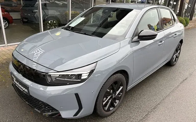 Gebraucht Opel Corsa 100 PS (73 kW) 2024 Kleinwagen