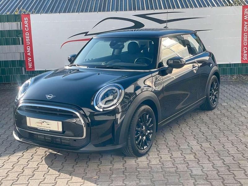 Gebraucht Mini Cooper 136 PS (100 kW) 2023 Schwarz Kleinwagen
