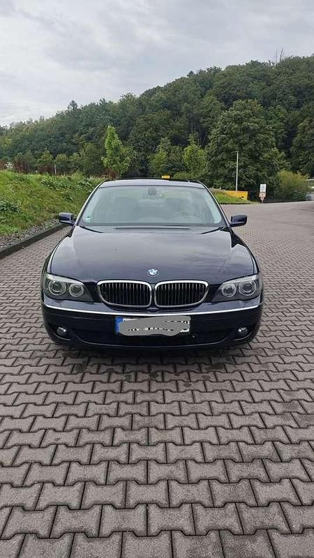 Gebraucht BMW 740 306 PS (225 kW) 2007 Limousine