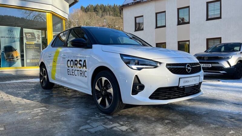 Gebraucht Opel Corsa-e GS Line 100 kW (136 PS) 2024 Weiß Kleinwagen