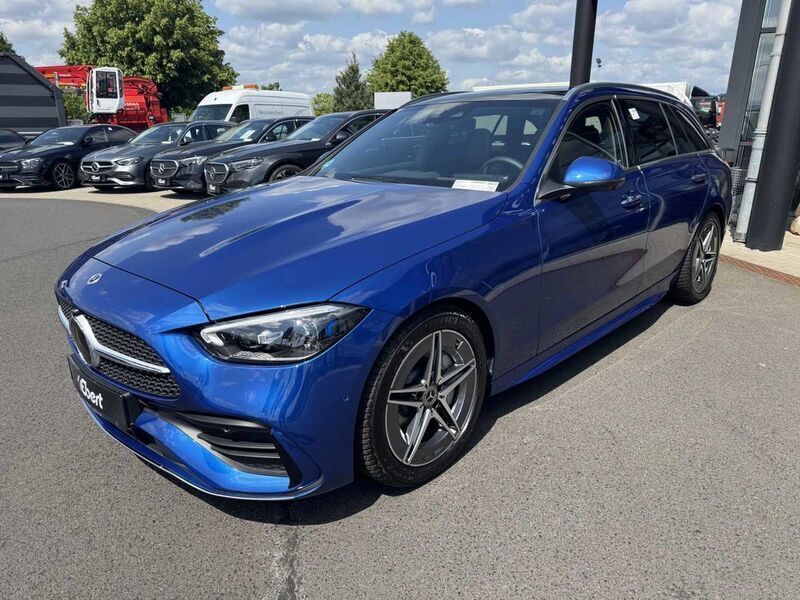 Blau Gebraucht 2024 Mercedes C200 AMG | 58.130 € - Bild 1/4