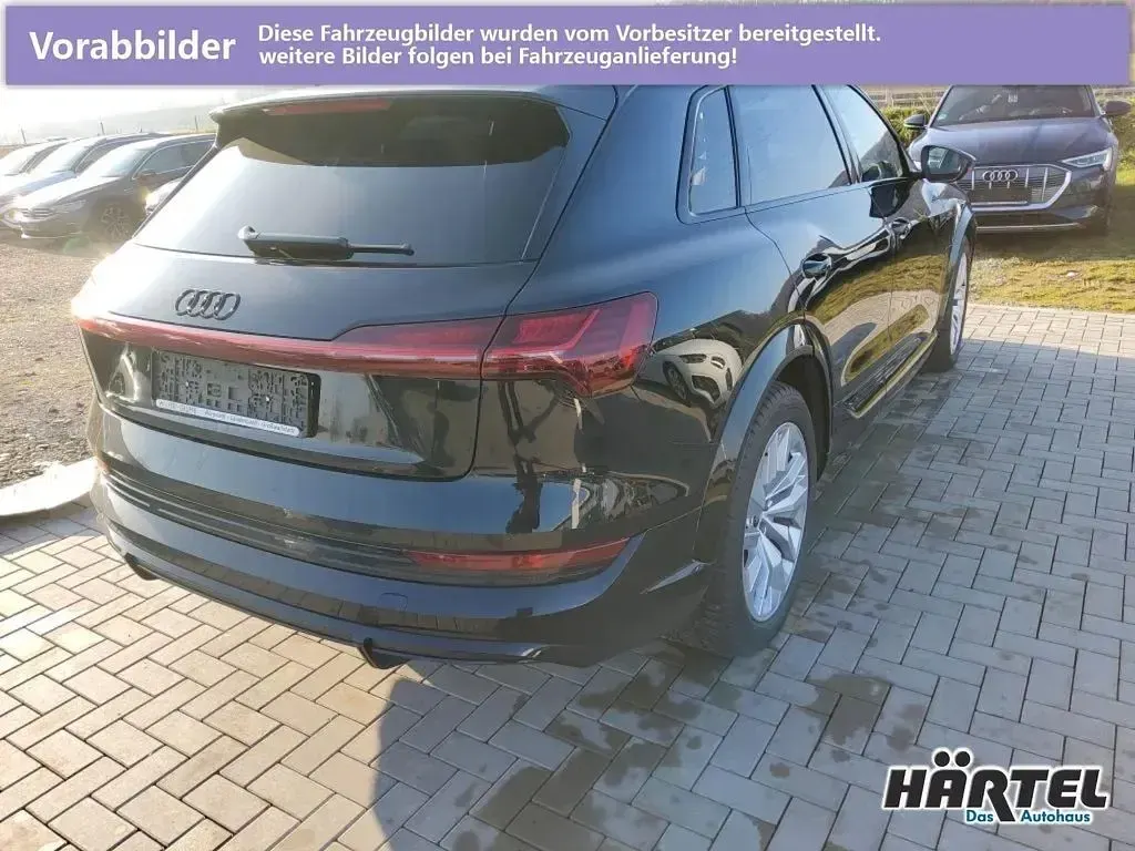 Gebraucht Audi e-tron Comfort 369 kW (503 PS) 2023 Mythosschwarz (black), metallic SUV