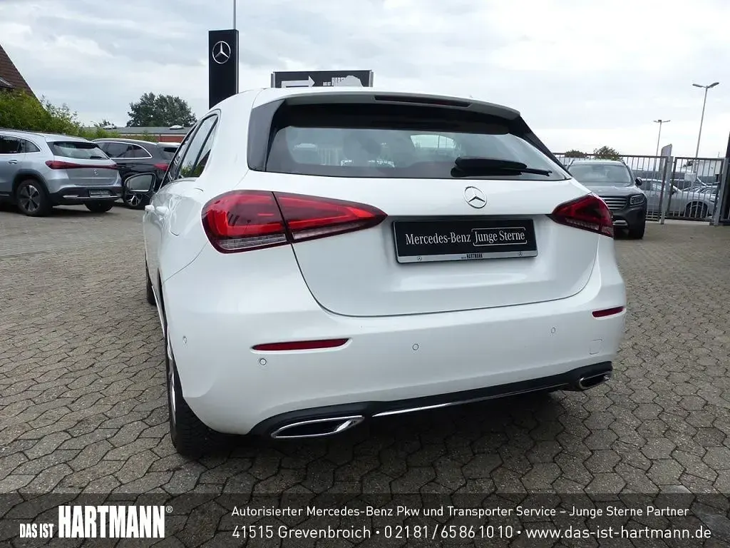 Gebraucht Mercedes A180 Progressive 136 PS (100 kW) 2020 Weiß Kombi