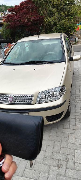 Gebraucht Fiat Punto 65 PS (47 kW) 2009 Beige Limousine