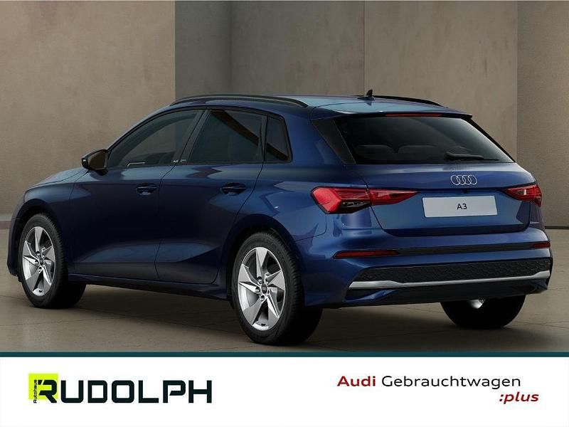 Gebraucht Audi A3 Ambiente 116 PS (85 kW) 2025 Blau Limousine