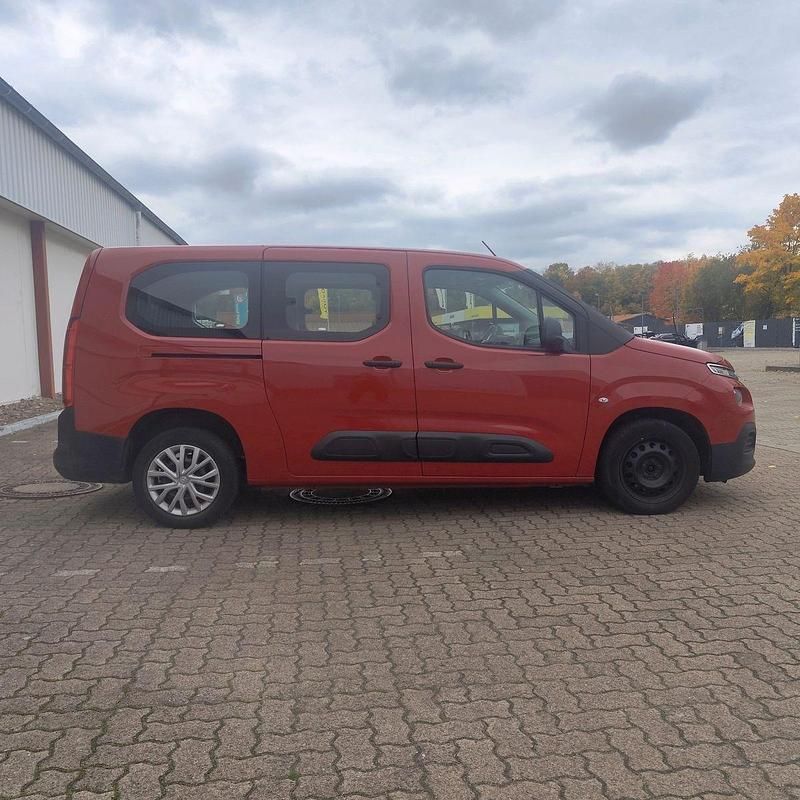 Gebraucht Citroën Berlingo Live 131 PS (96 kW) 2019 Rot Van / Kleinbus