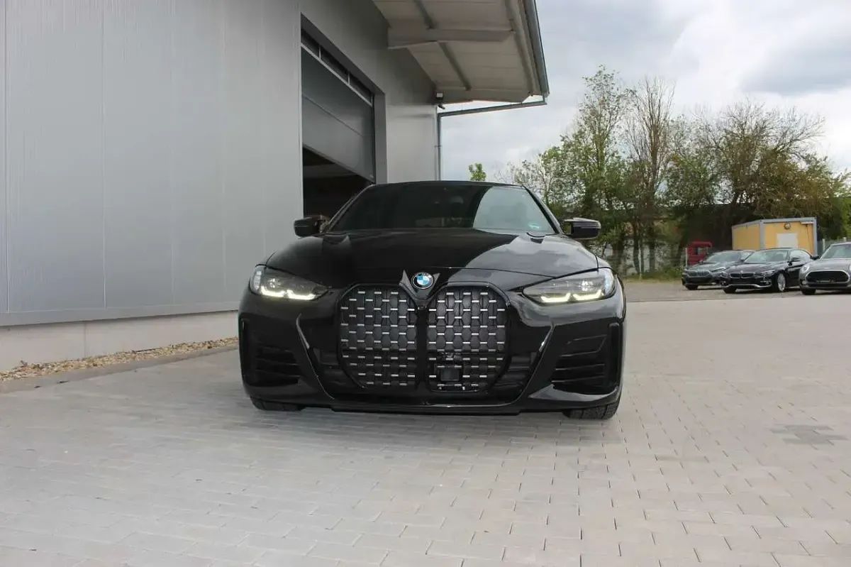 Gebraucht BMW M440 374 PS (275 kW) 2022 Black sapphire metallic Coupé