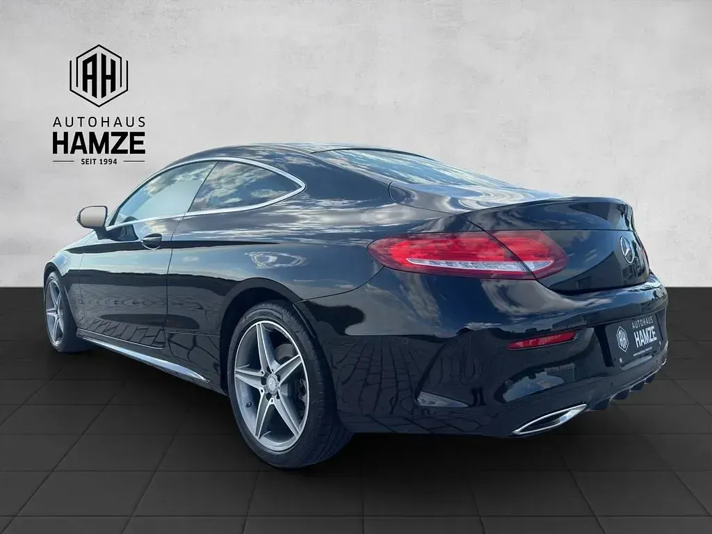 Gebraucht Mercedes C180 AMG line 156 PS (114 kW) 2016 Schwarz Coupé