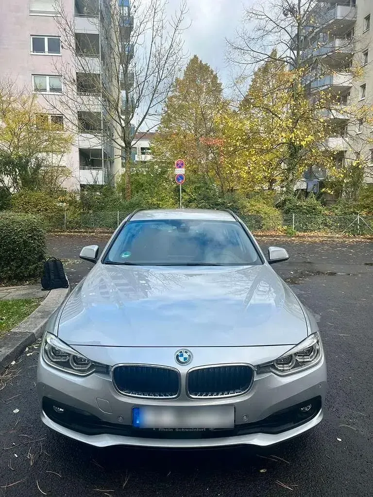 Używany BMW 320 Efficient Dynamics 163 KM (119 kW) 2018 Szary Kombi