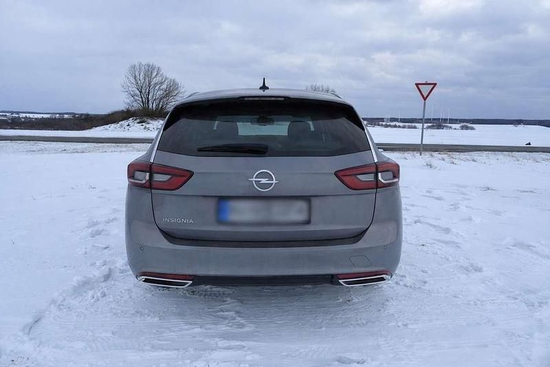 Gebraucht Opel Insignia Elegance 174 PS (127 kW) 2021 Grau Kombi