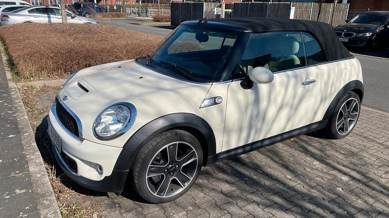 Beige Gebraucht 2010 Mini Cooper S Cabriolet Cabrio | 9.249 € (Fairer Preis) - Bild 1/4
