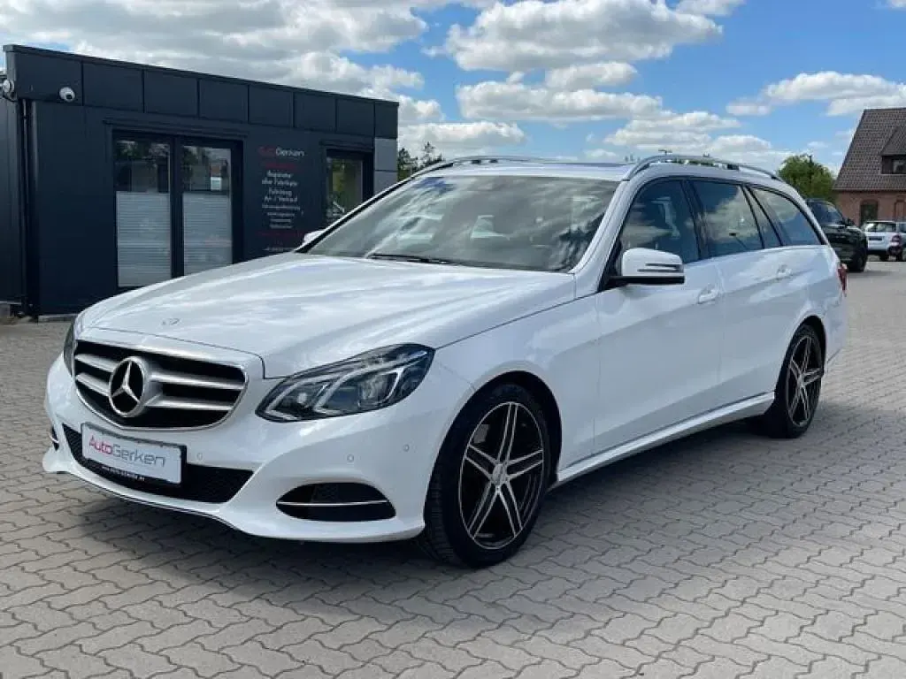 Usata Mercedes E350 Avantgarde 258 CV (189 kW) 2016 Bianco Berlina