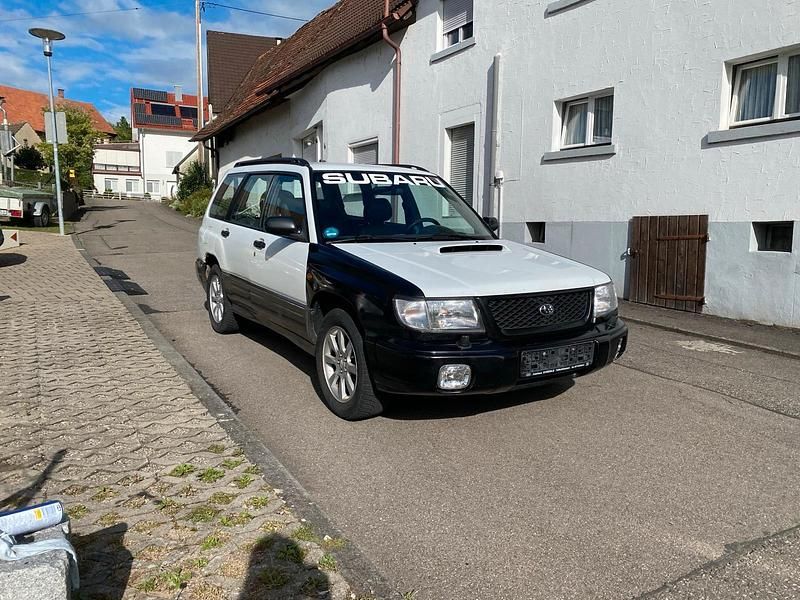 Weiß Gebraucht 2000 Subaru Forester SUV | 1.800 € (Fairer Preis) - Bild 1/4