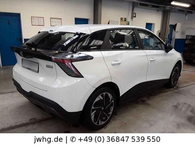 Gebraucht MG MG4 EV 125 kW (170 PS) 2023 Weiß Kleinwagen
