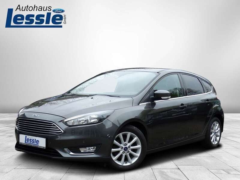 Grau Gebraucht 2017 Ford Focus Titanium Kleinwagen | 9.990 € (Etwas zu teuer) - Bild 1/4
