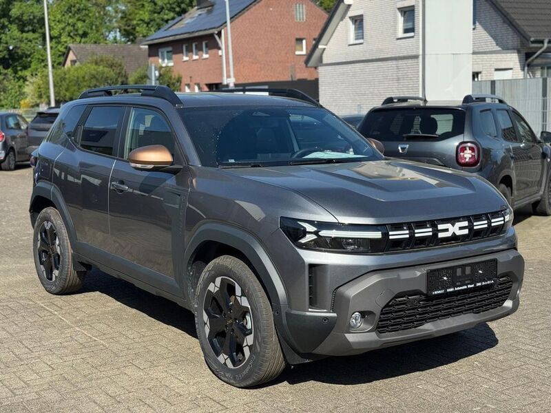 Grau Neu 2025 Dacia Duster Extreme SUV | 27.955 € (Etwas zu teuer) - Bild 1/4