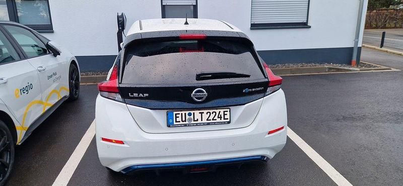 Gebraucht Nissan Leaf N-Connecta 110 kW (150 PS) 2019 Weiß Kleinwagen
