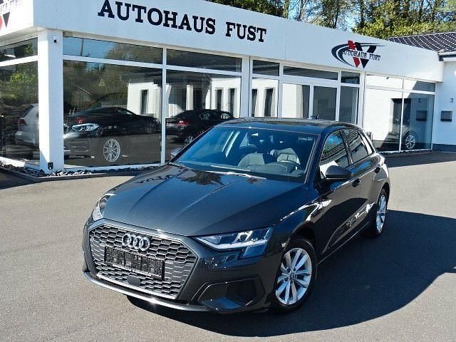 Gebraucht Audi A3 116 PS (85 kW) 2020 Grau Limousine