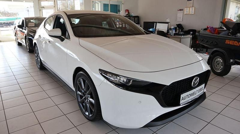 Gebraucht Mazda 3 122 PS (89 kW) 2021 Weiß Limousine