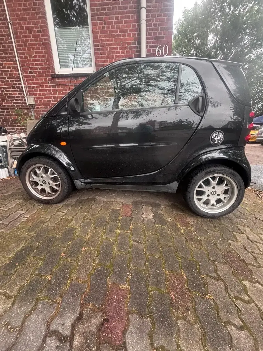Gebraucht Smart ForTwo Coupé 61 PS (44 kW) 2005 Schwarz Coupé