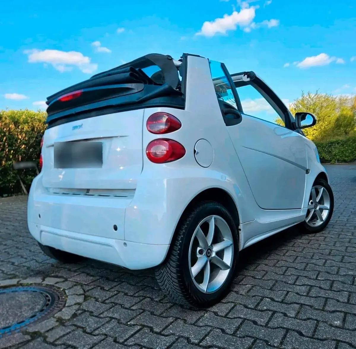 Gebraucht Smart ForTwo Cabrio 84 PS (61 kW) 2011 Weiß Cabrio