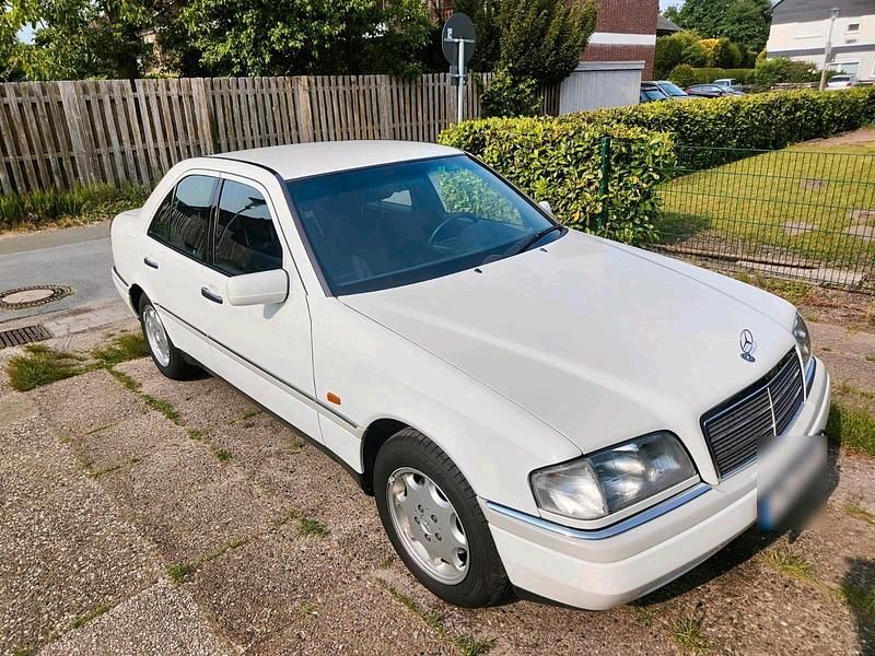 Gebraucht Mercedes C280 193 PS (141 kW) 1994 Weiß Limousine
