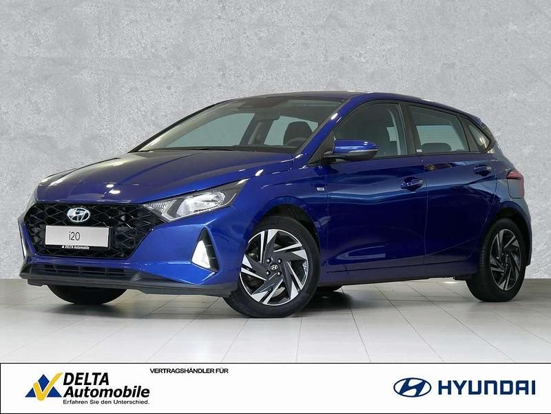 Intense blue Gebraucht 2023 Hyundai i20 Trend Kleinwagen | 17.380 € (Fairer Preis) - Bild 1/3
